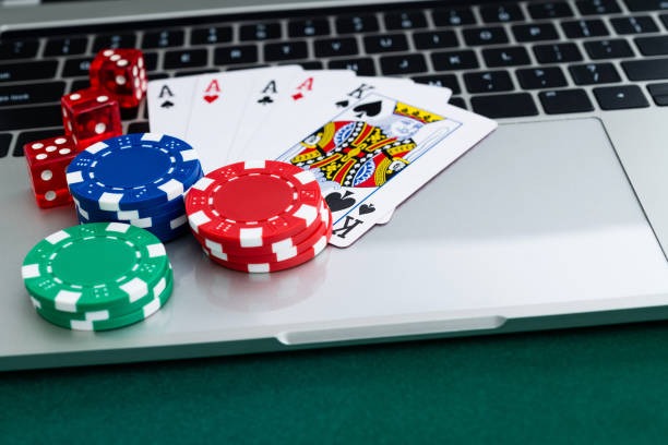 Close-up of cards on blackjack felt